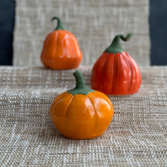 medium pumpkins (set of 3)